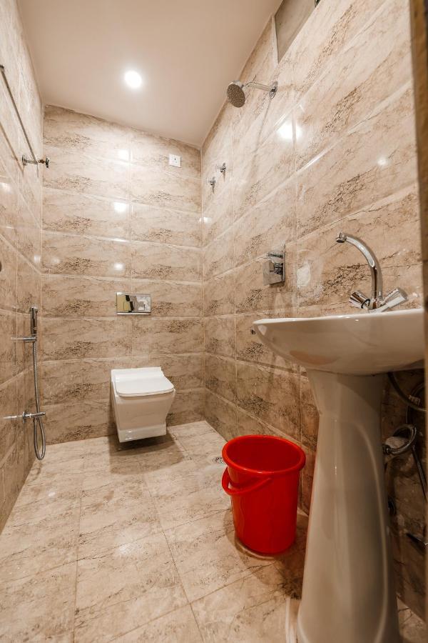 Hotel Holiday Express Calcutta Buitenkant foto