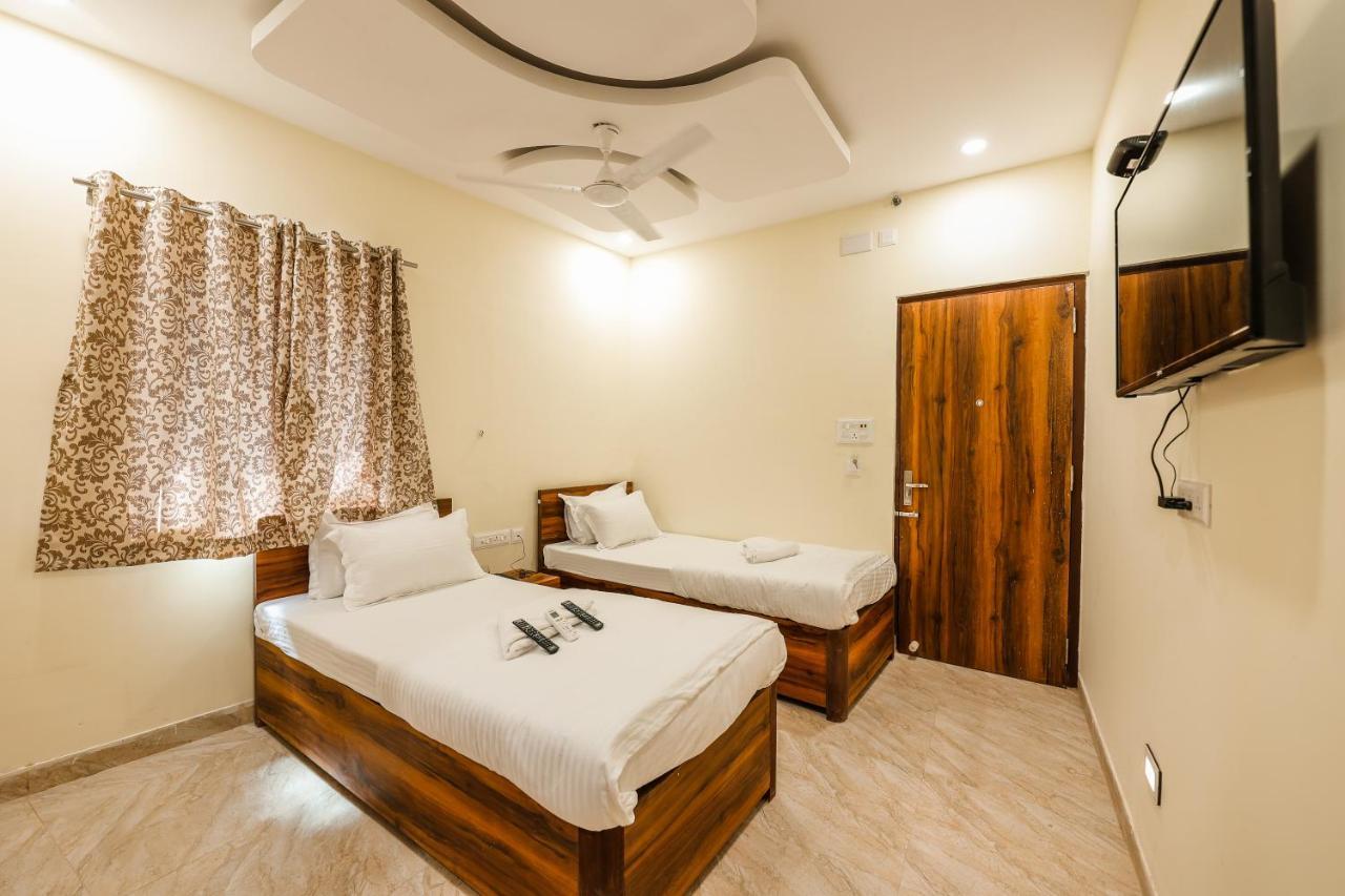 Hotel Holiday Express Calcutta Buitenkant foto