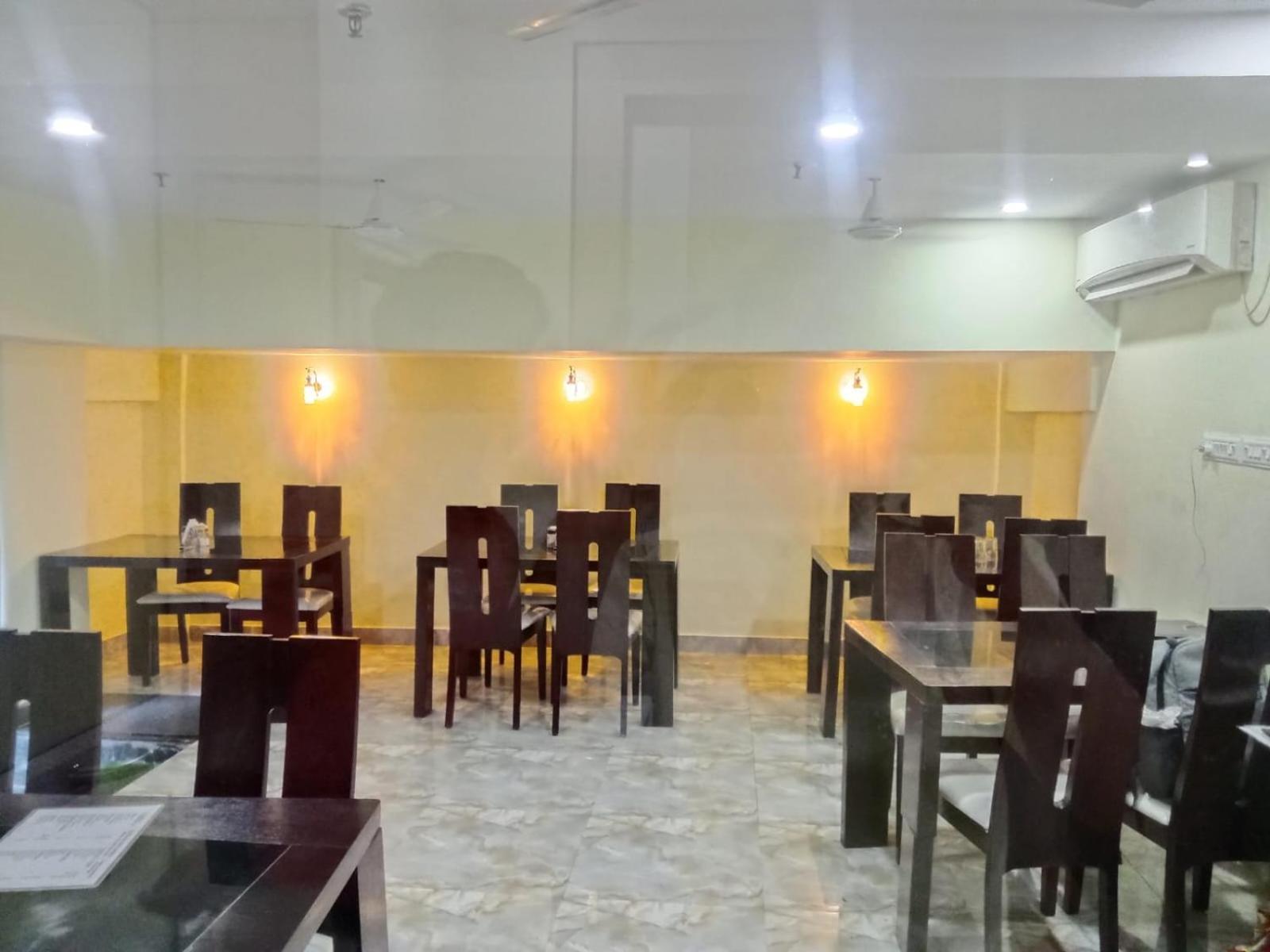 Hotel Holiday Express Calcutta Buitenkant foto