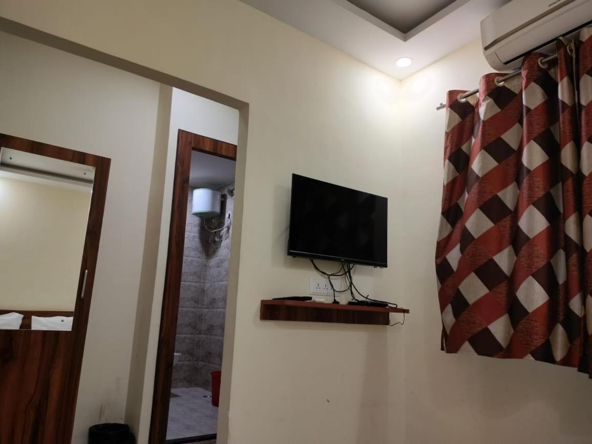 Hotel Holiday Express Calcutta Buitenkant foto