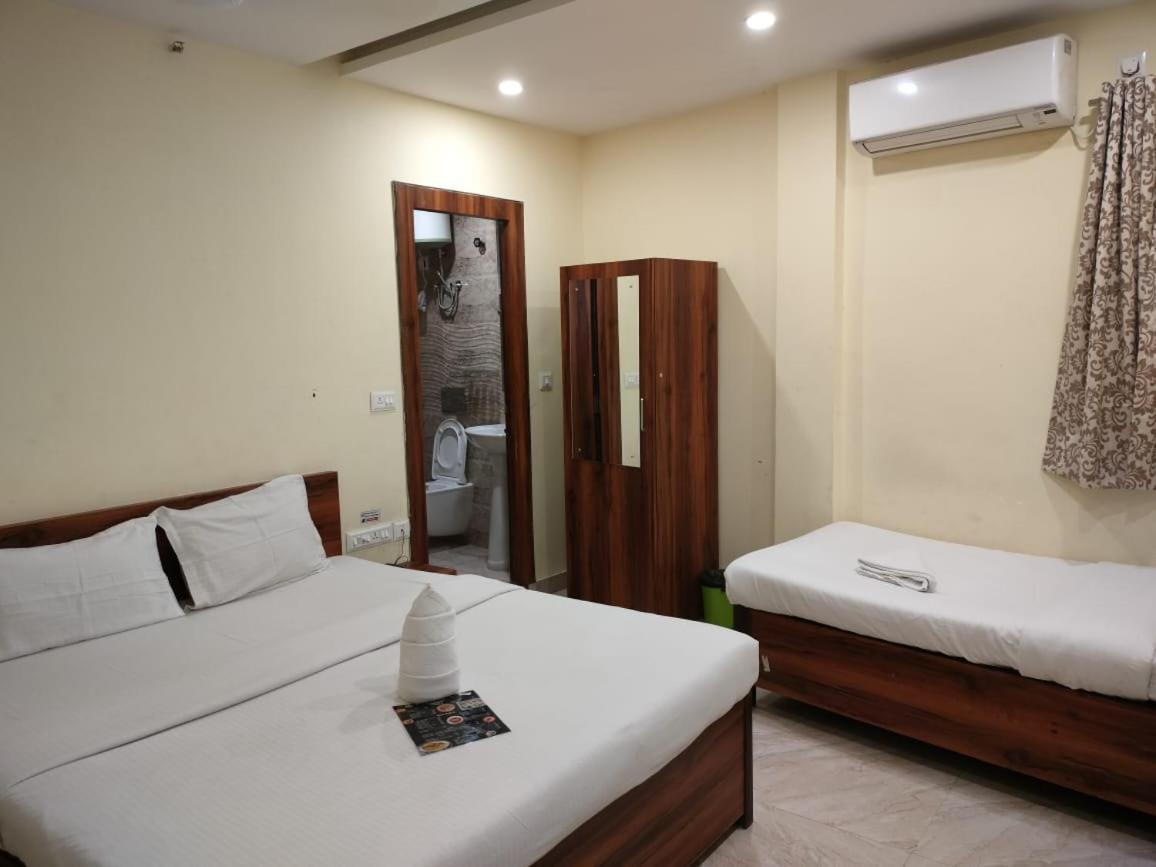 Hotel Holiday Express Calcutta Buitenkant foto