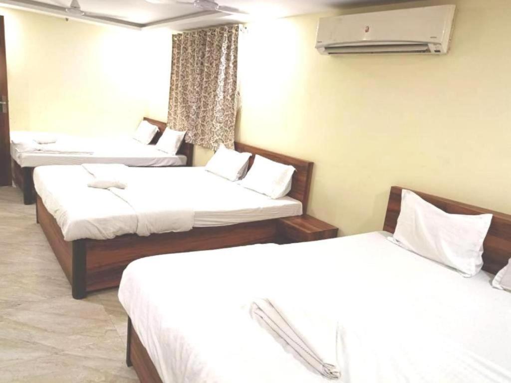 Hotel Holiday Express Calcutta Buitenkant foto