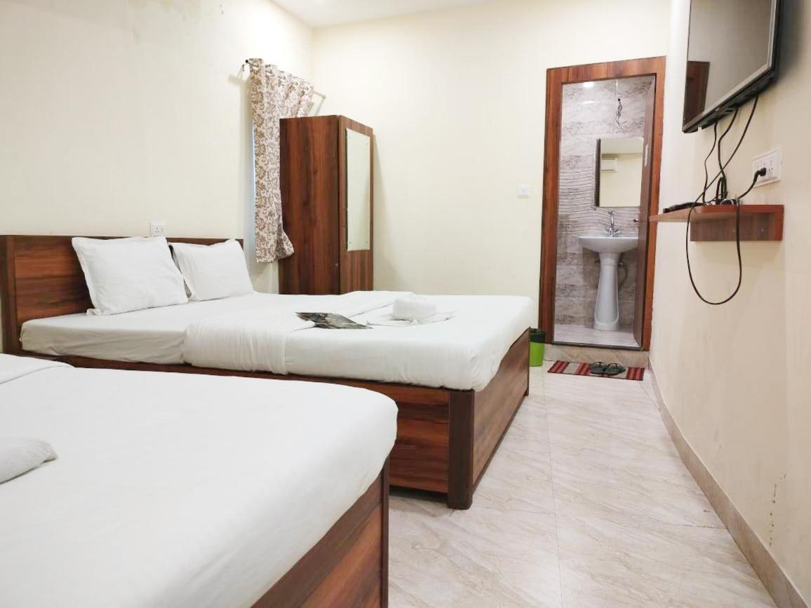 Hotel Holiday Express Calcutta Buitenkant foto