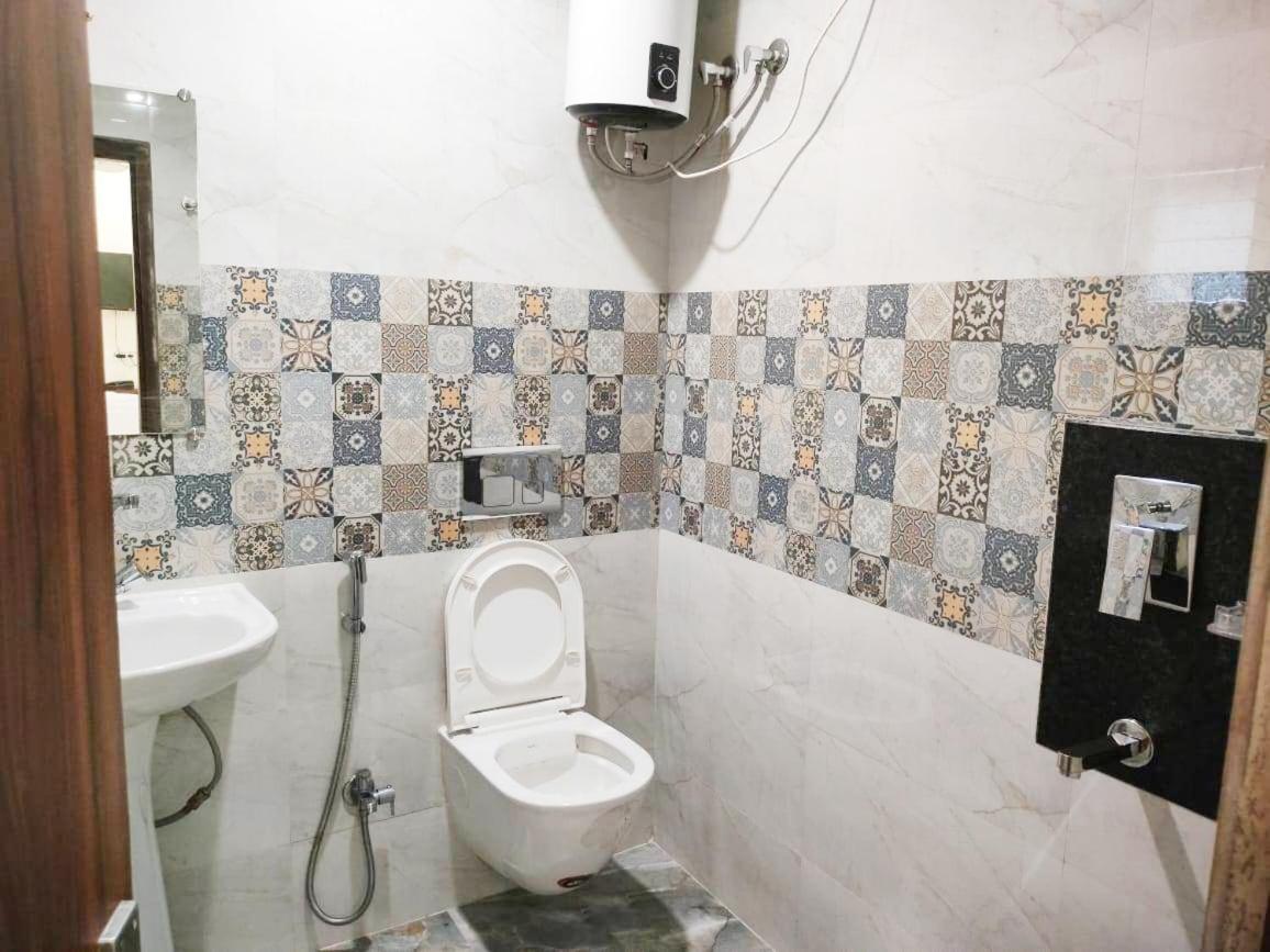 Hotel Holiday Express Calcutta Buitenkant foto