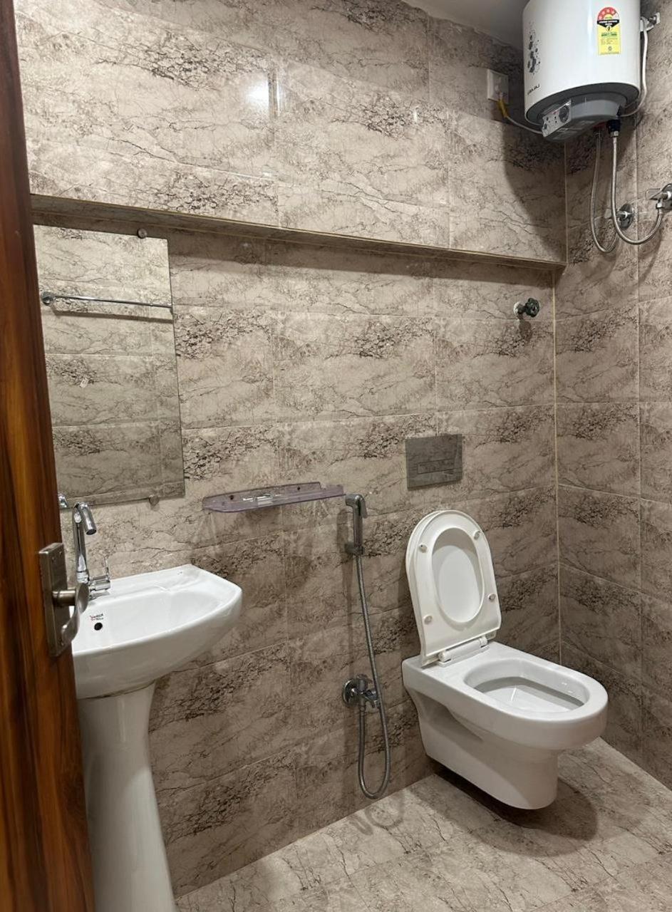 Hotel Holiday Express Calcutta Buitenkant foto
